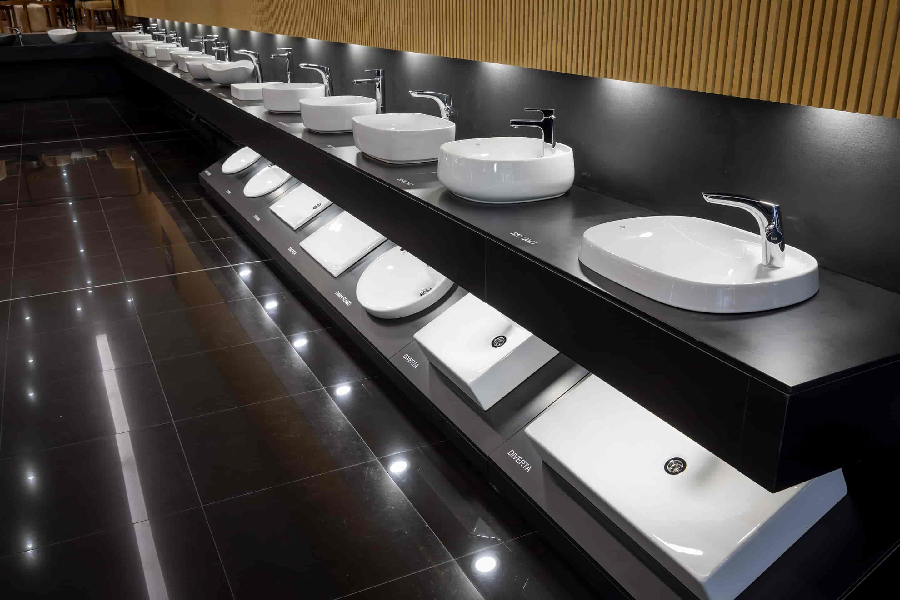<p>Η Roca έγινε ο πρώτος κατασκευαστής μπάνιου που άνοιξε εκθεσιακό χώρο στην πόλη του Μπουένος Άιρες.</p>6